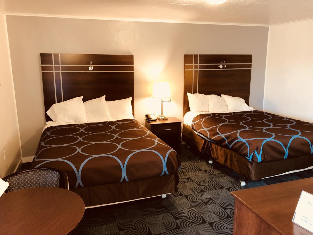 Berkshire Inn Піттсфілд Екстер'єр фото